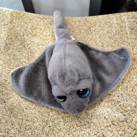✓Wishpets Droopy ray wide shimmery eye shimmery grey stingray plush - Picture 3 of 13